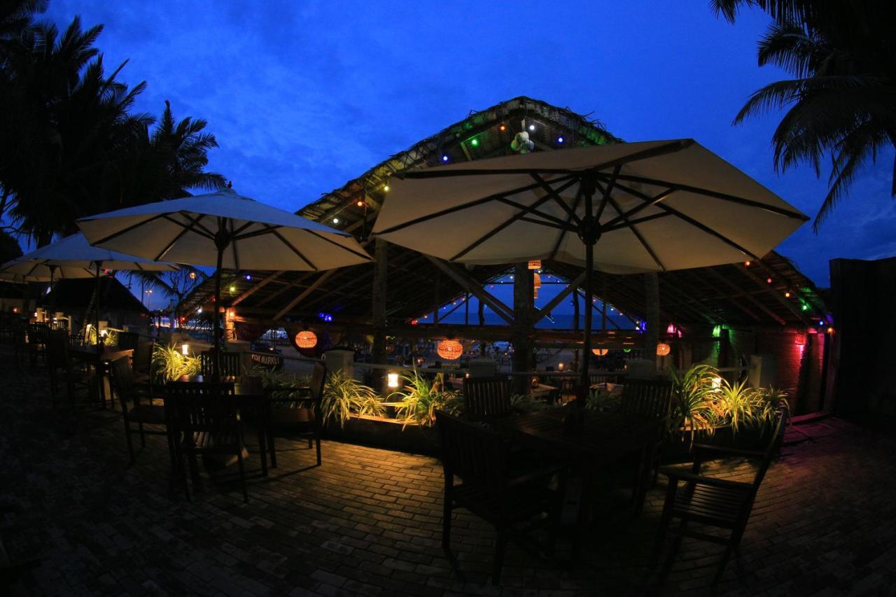 Hotel Refresh Blue Hikkaduwa Exterior foto