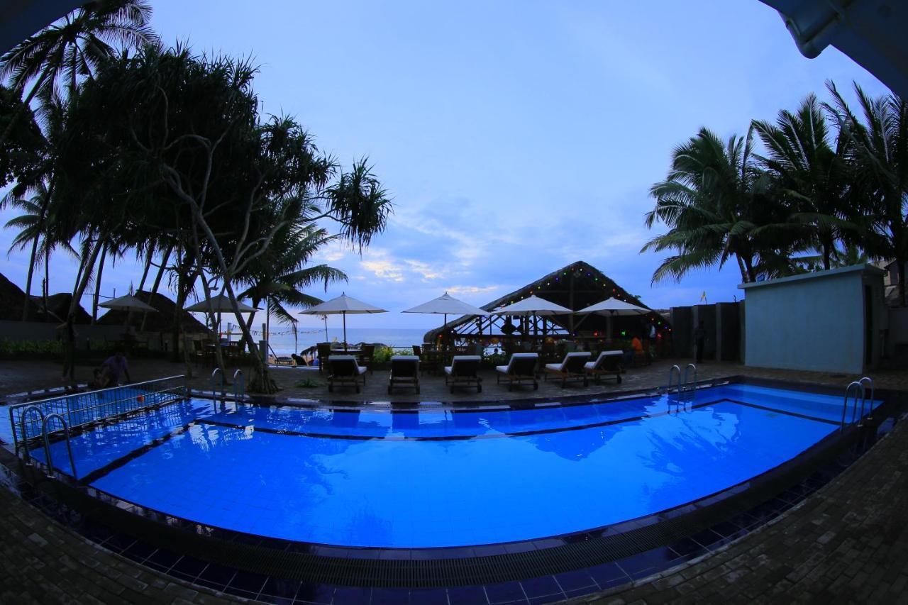 Hotel Refresh Blue Hikkaduwa Exterior foto